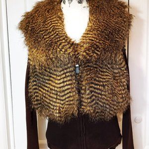ABBIE MAGS Faux FUR VEST